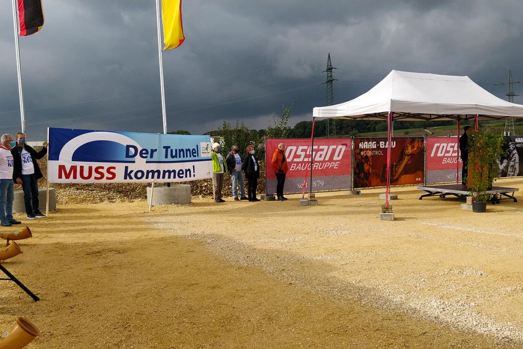 Beim Spatenstich in Essingen leider noch keine frohe Botschaft